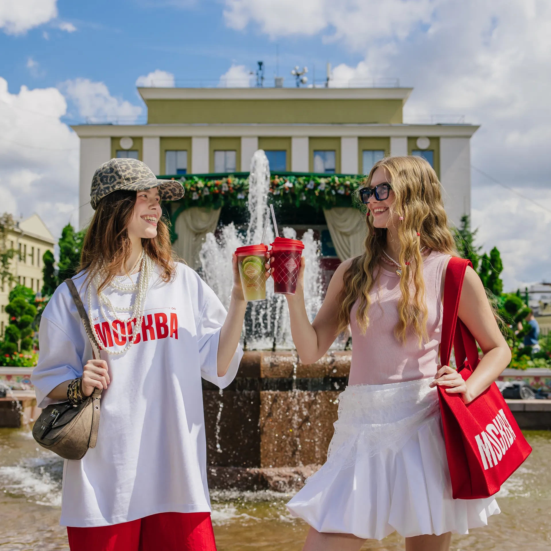 Девочки чай