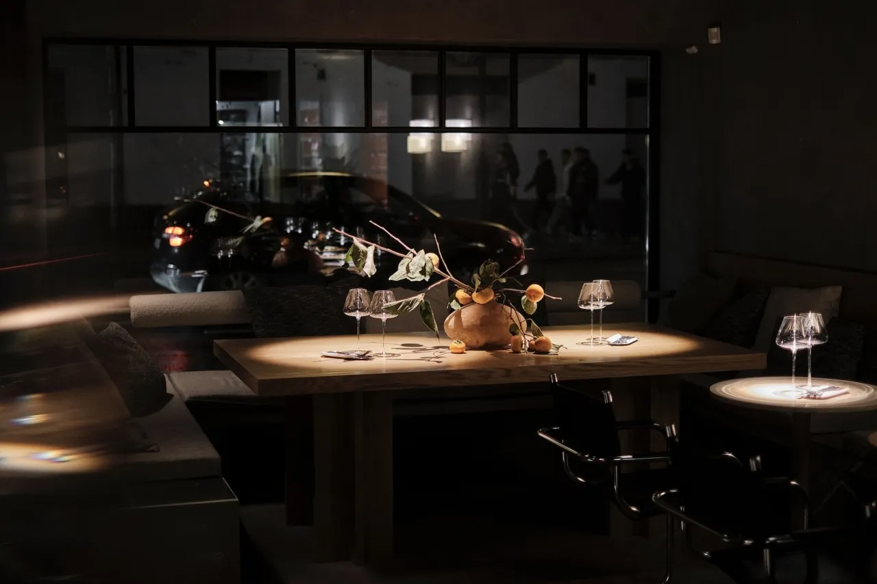 Nouge bar