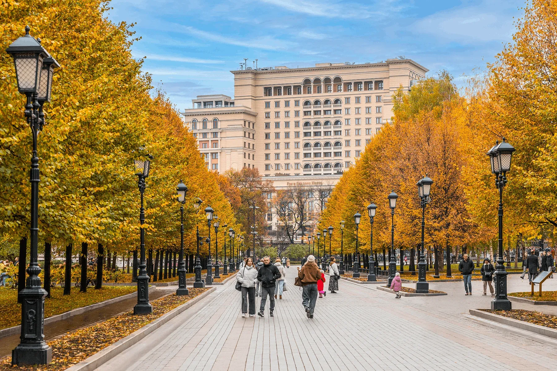Moscow landmarks walking tour